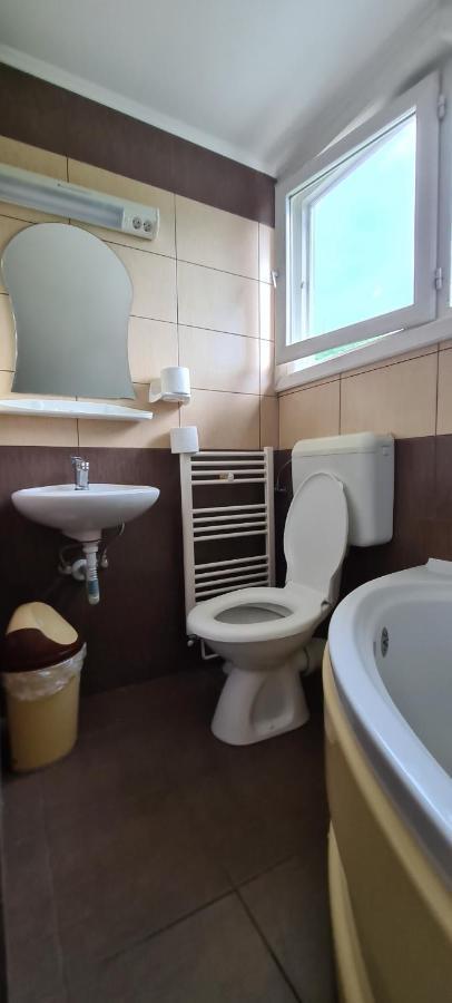 Casa Edy Hotell Sovata Exteriör bild