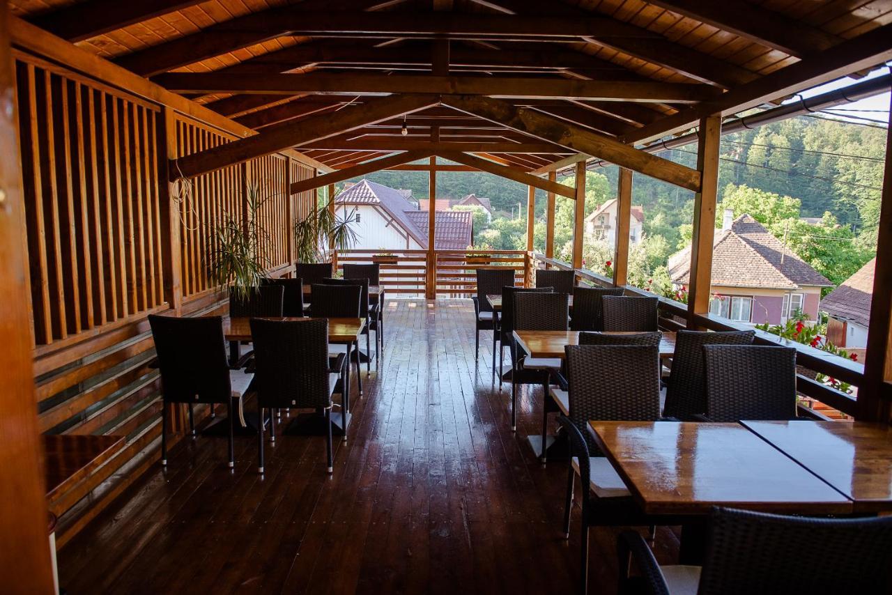Casa Edy Hotell Sovata Exteriör bild