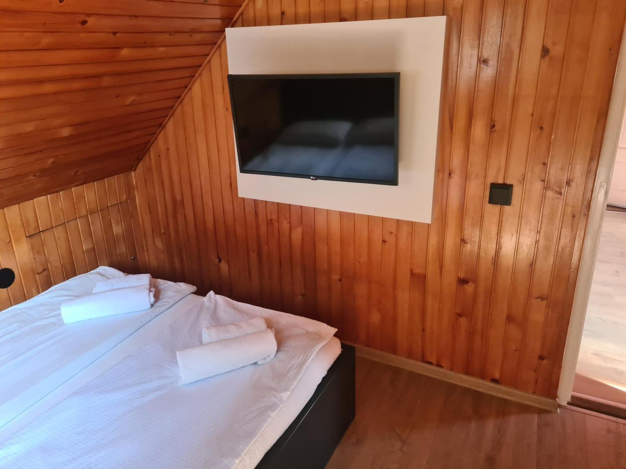 Casa Edy Hotell Sovata Exteriör bild
