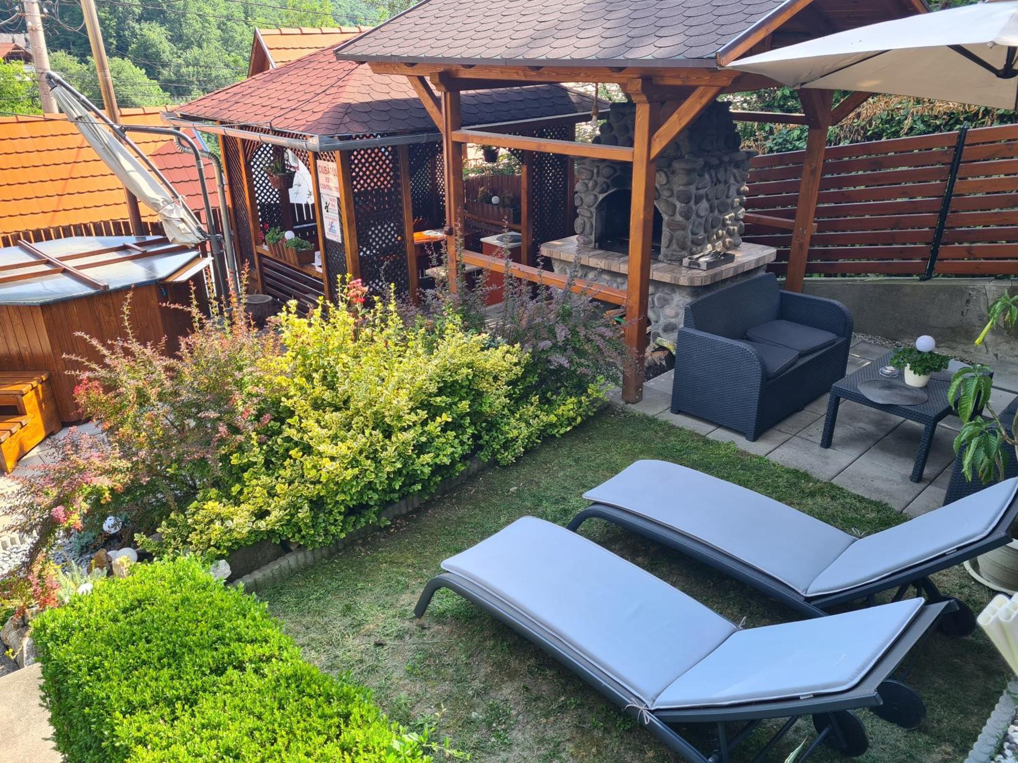 Casa Edy Hotell Sovata Exteriör bild