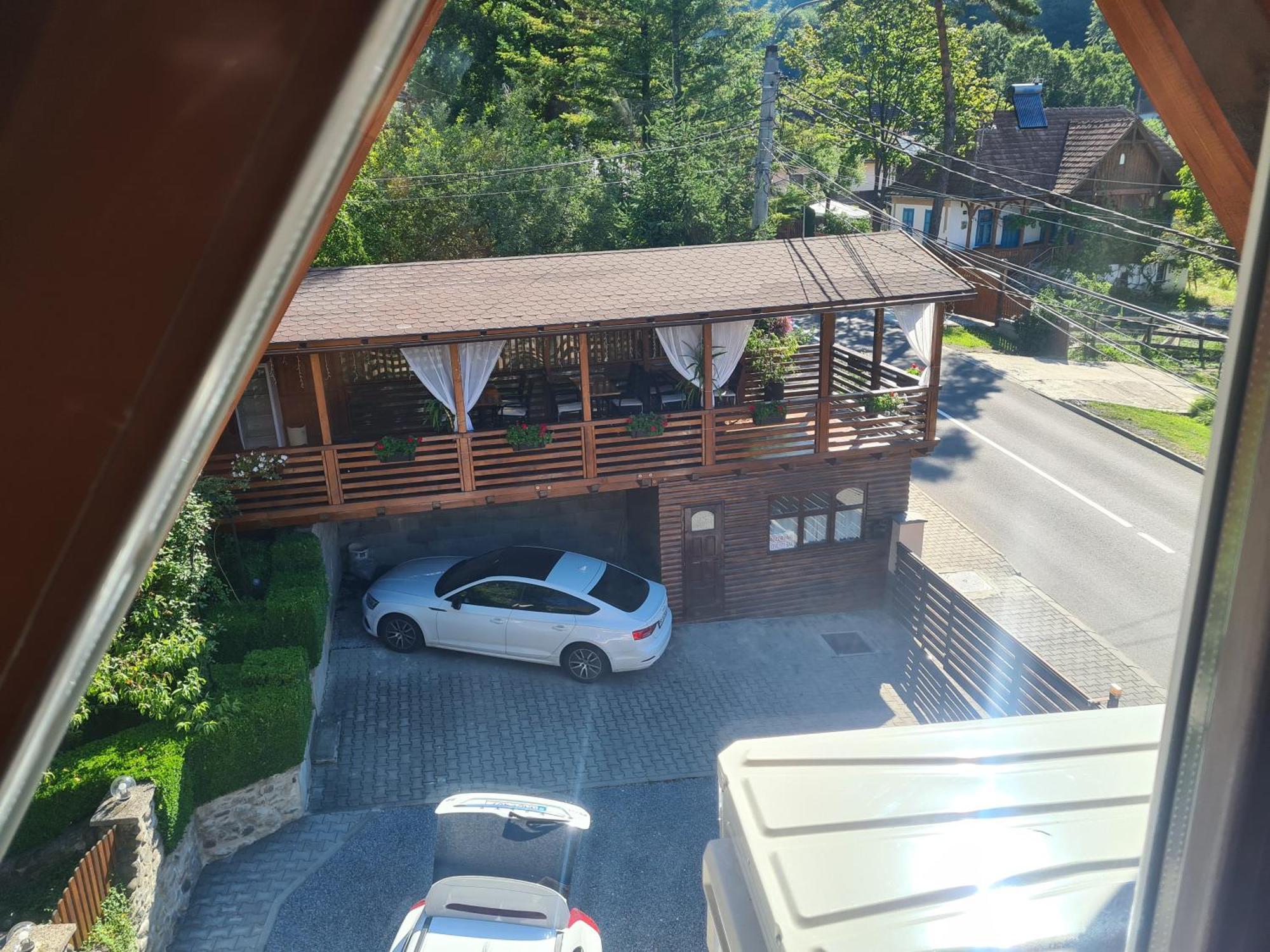 Casa Edy Hotell Sovata Exteriör bild